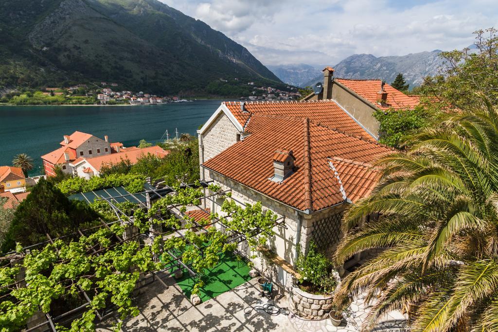 Hill Apartments Kotor Exterior photo